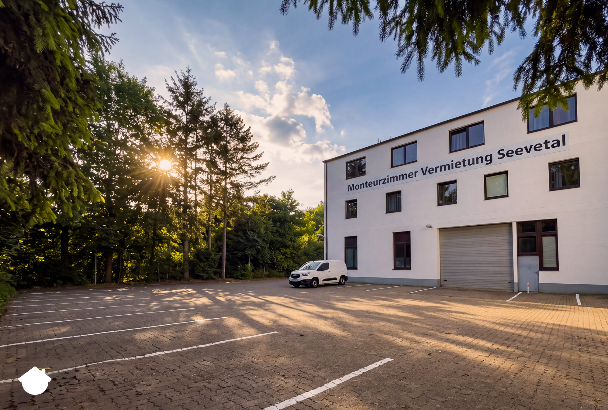 monteurzimmer_seevetal_konstelose_parkplatze_2